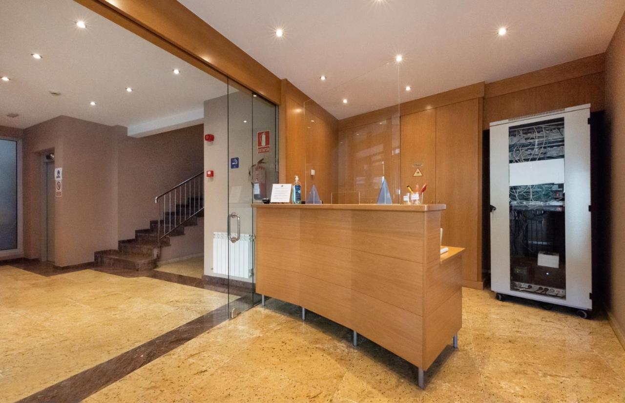 Aparthotel Iceberg Sant Julià de Lòria Extérieur photo